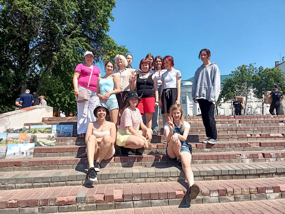Художественная школа-студия на пленэрах в Костроме. Художественная школа-студия на пленэрах в Костроме.