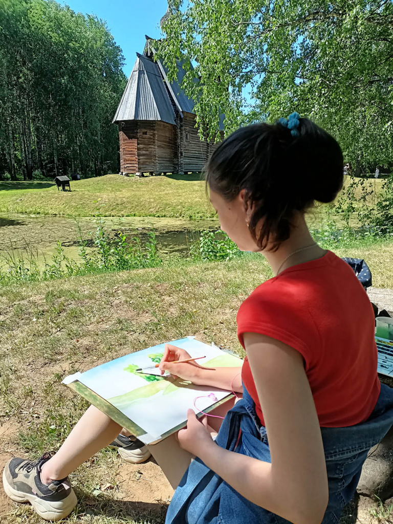 Художественная школа-студия на пленэрах в Костроме. Художественная школа-студия на пленэрах в Костроме.