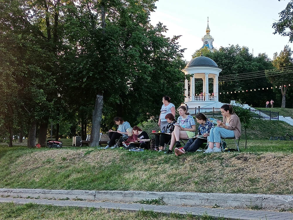 Художественная школа-студия на пленэрах в Костроме. Художественная школа-студия на пленэрах в Костроме.